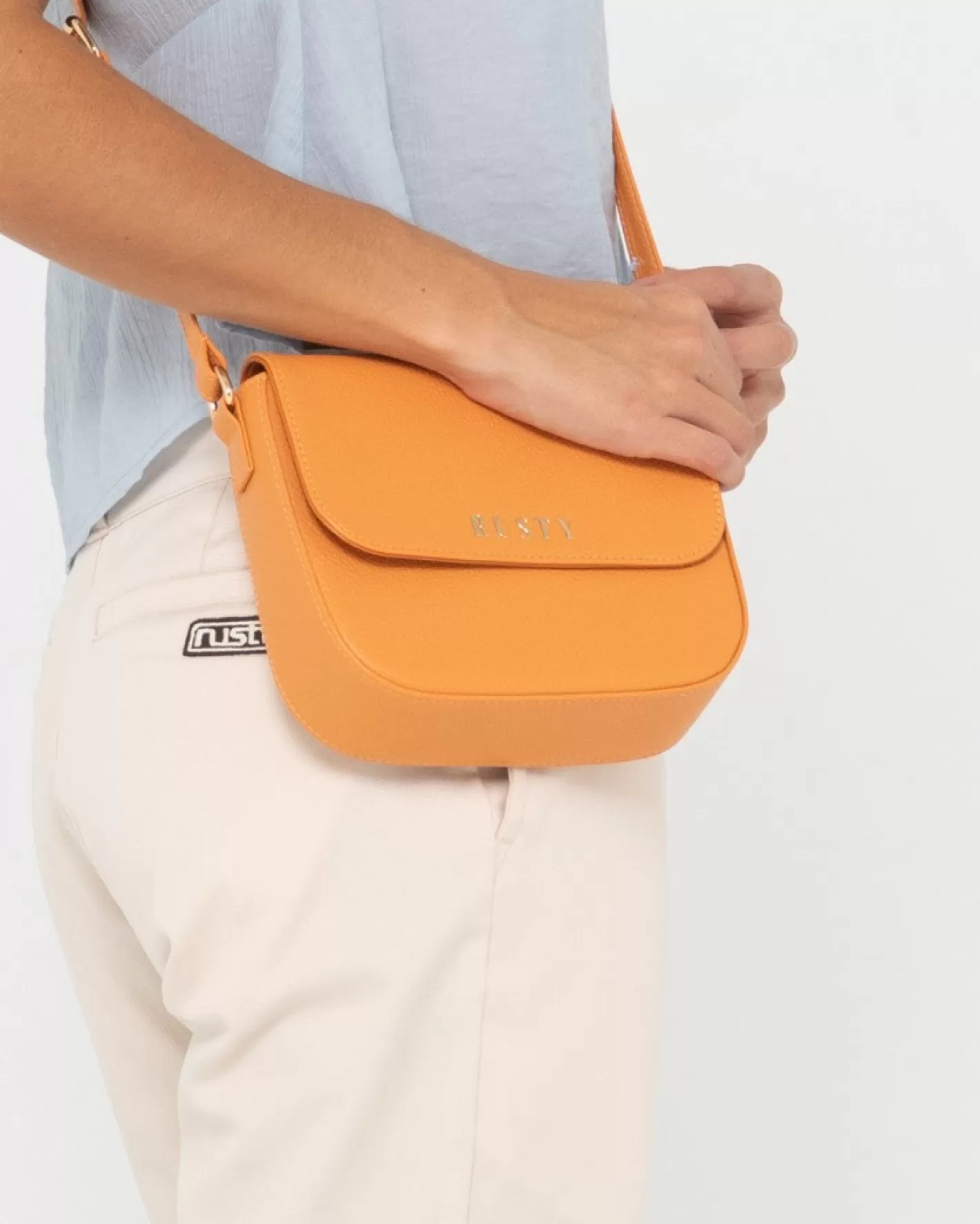 Mujer Rusty Bandolera Mila