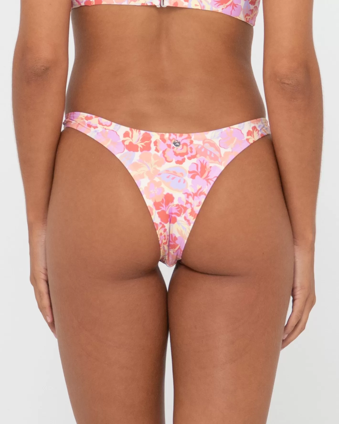 Mujer Rusty Braguita De Bikini Brasilena Con Estampado Rio Hibiscus