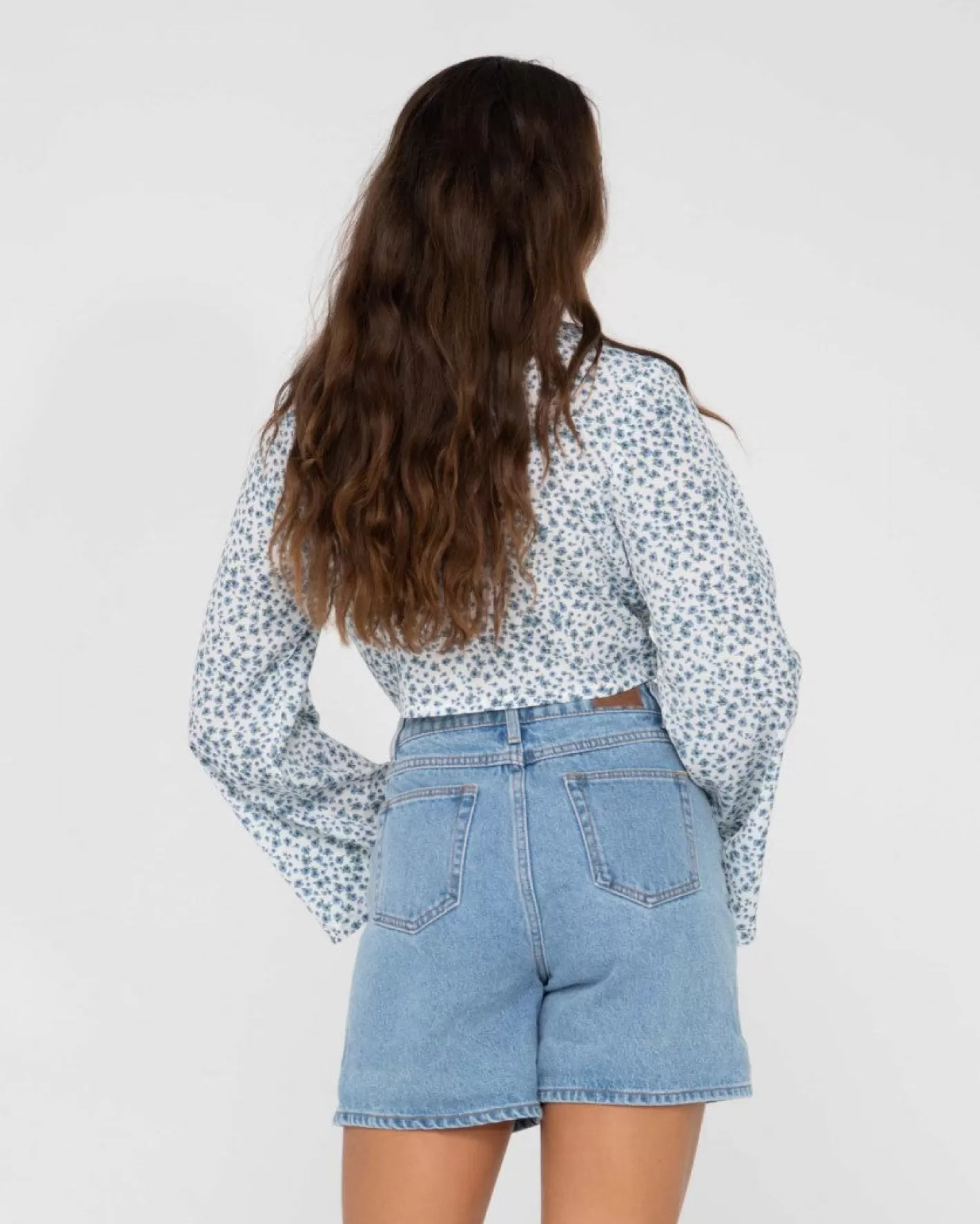 Mujer Rusty Camisa Corta Con Estampado Floral Y Lazo En La Parte Delantera De Balnear
