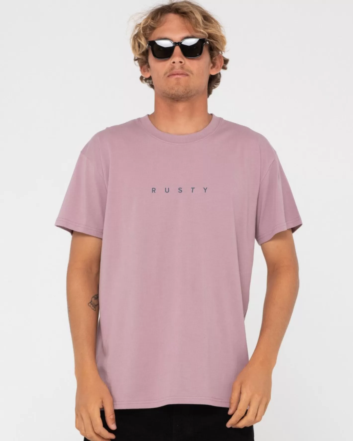 Hombre Rusty Camiseta De Manga Corta Con Corte Corto