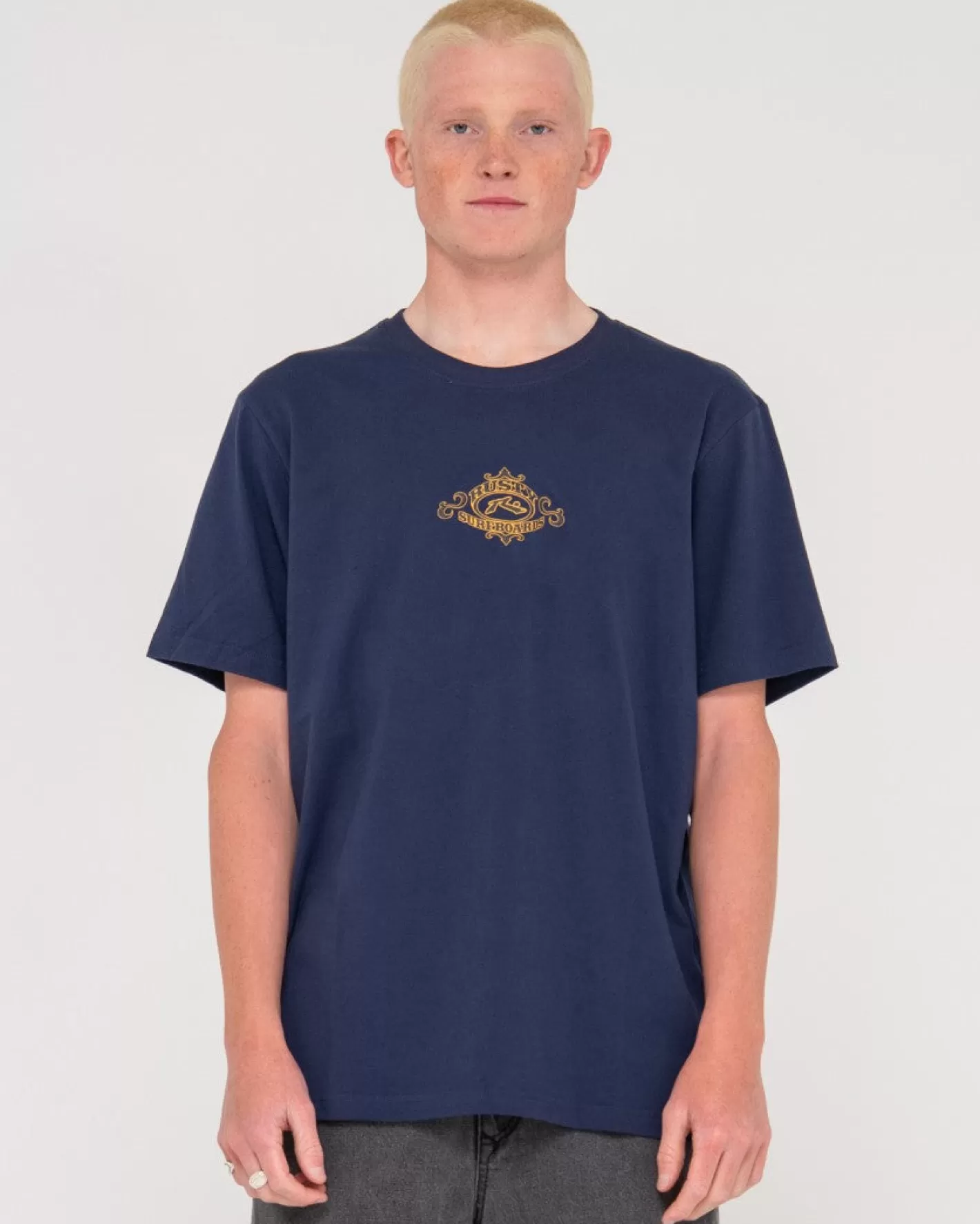 Hombre Rusty Camiseta Grafica De Manga Corta Con Filigrana
