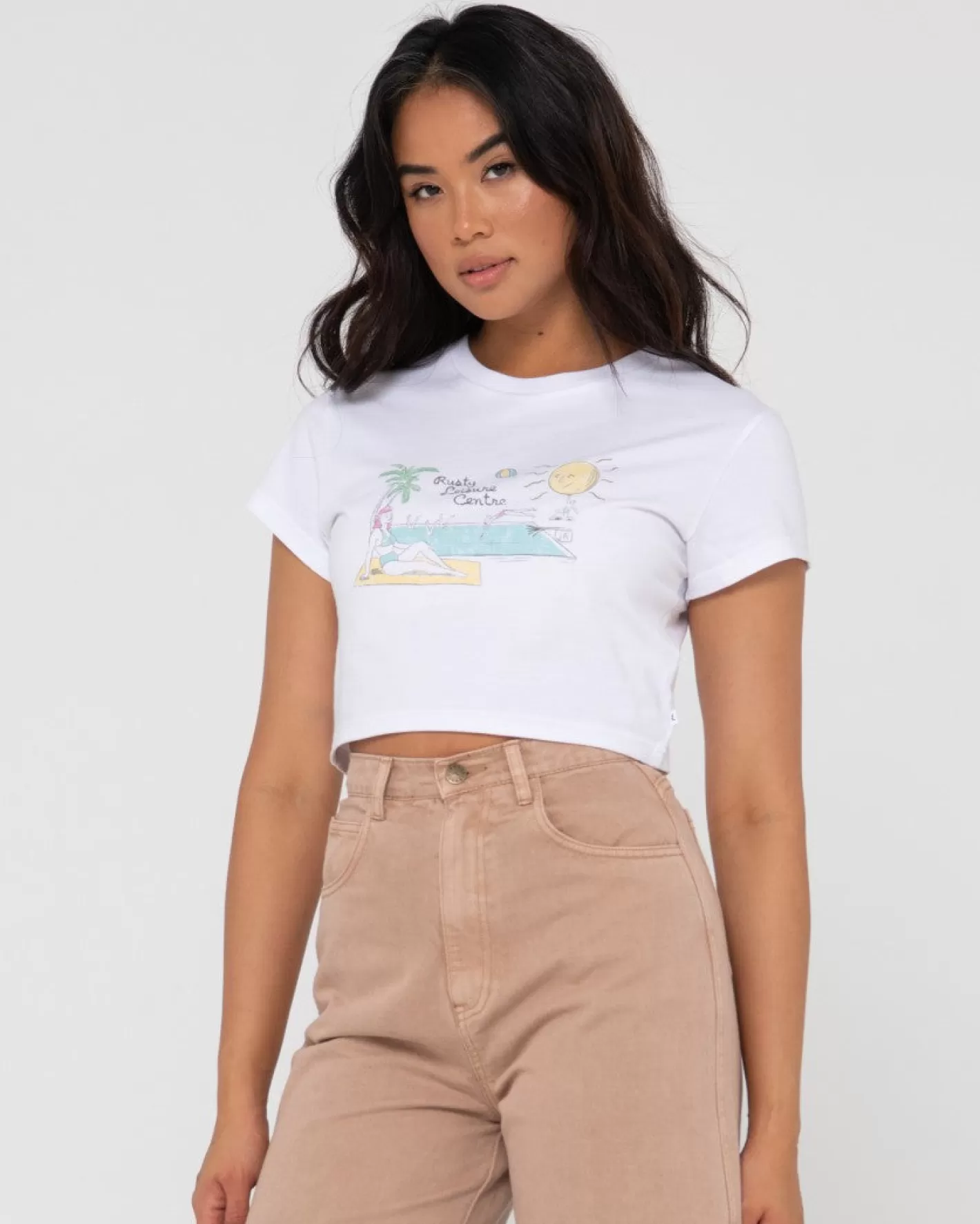 Mujer Rusty Camiseta Para Bebe Con Grafico Organico Junto A La Piscina