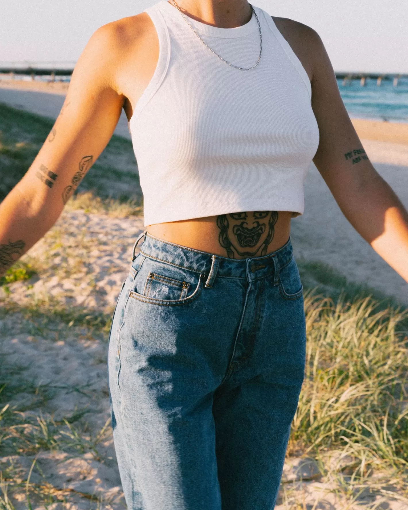 Mujer Rusty Jean Holgado De Talle Alto