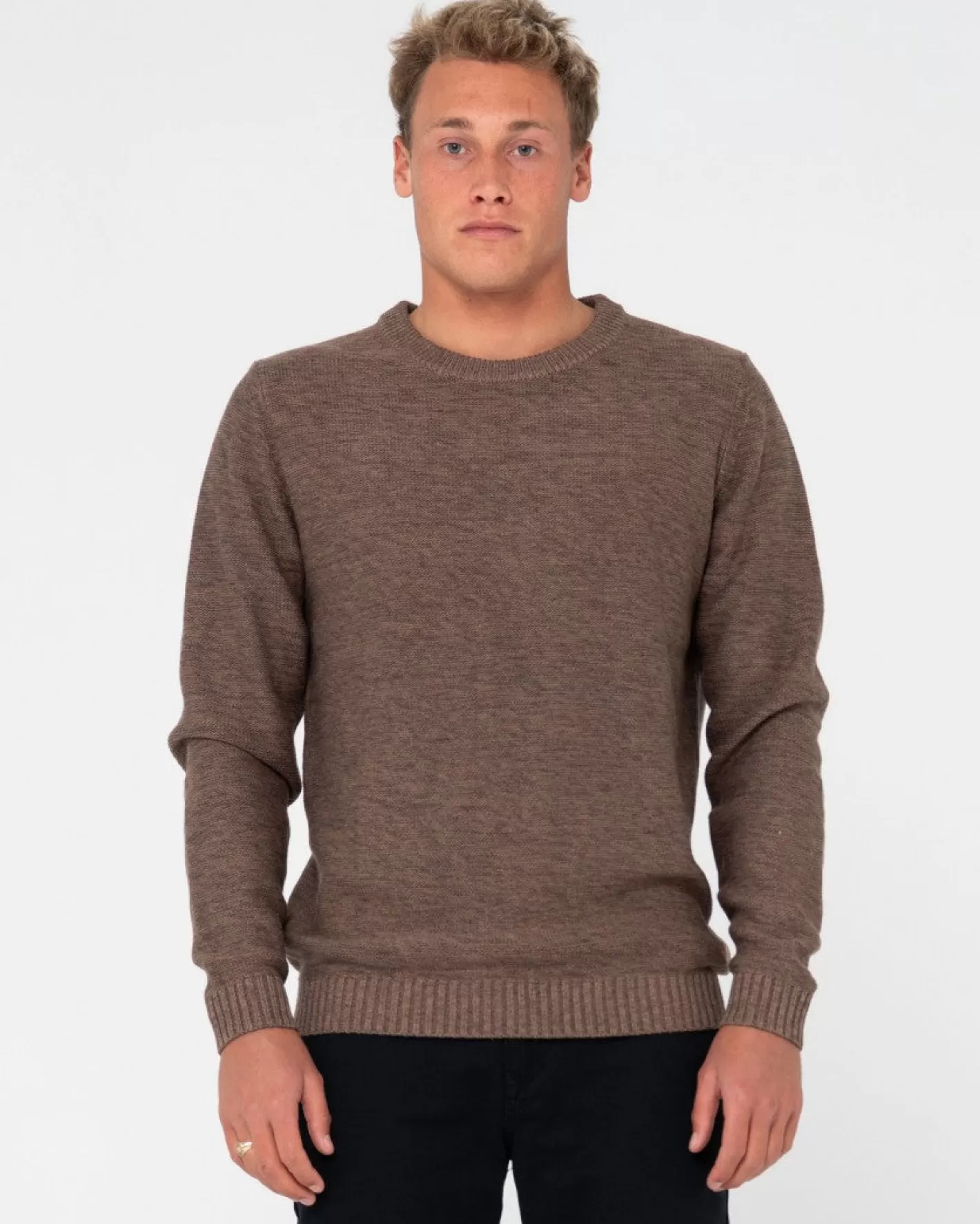 Hombre Rusty Jersey De Punto Con Cuello Redondo Skyliner