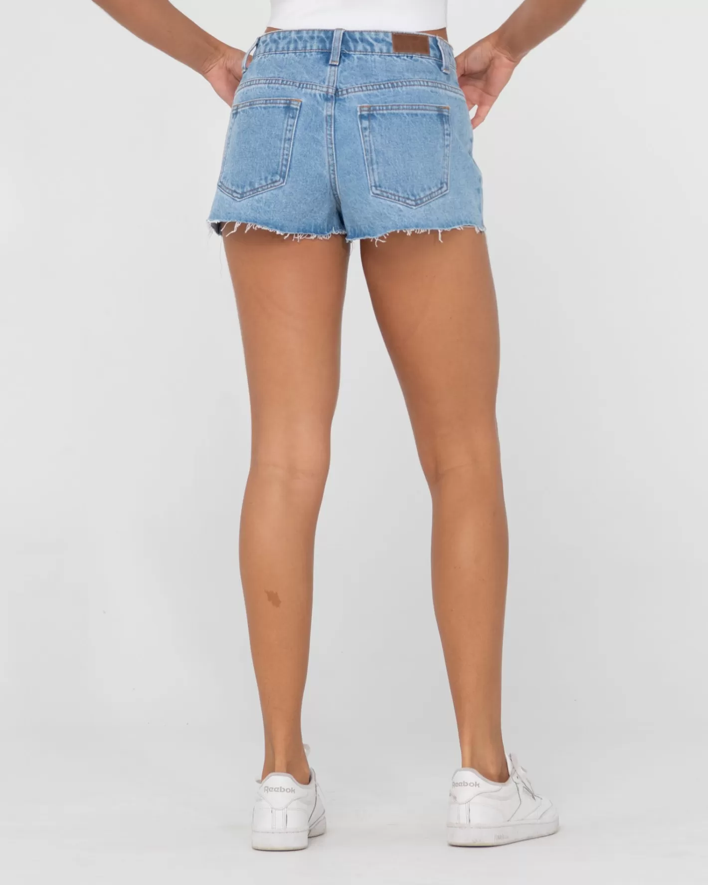 Mujer Rusty Pantalon Corto De Mezclilla Deshilachado De Talle Bajo Malta