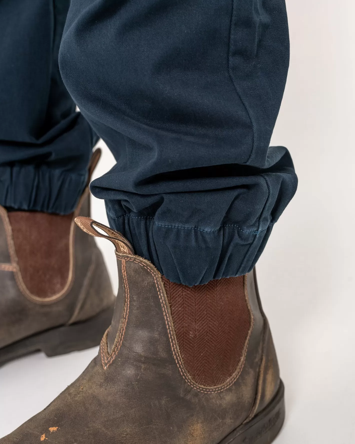 Rusty Pantalon De Trabajo Con Punos Under Taking