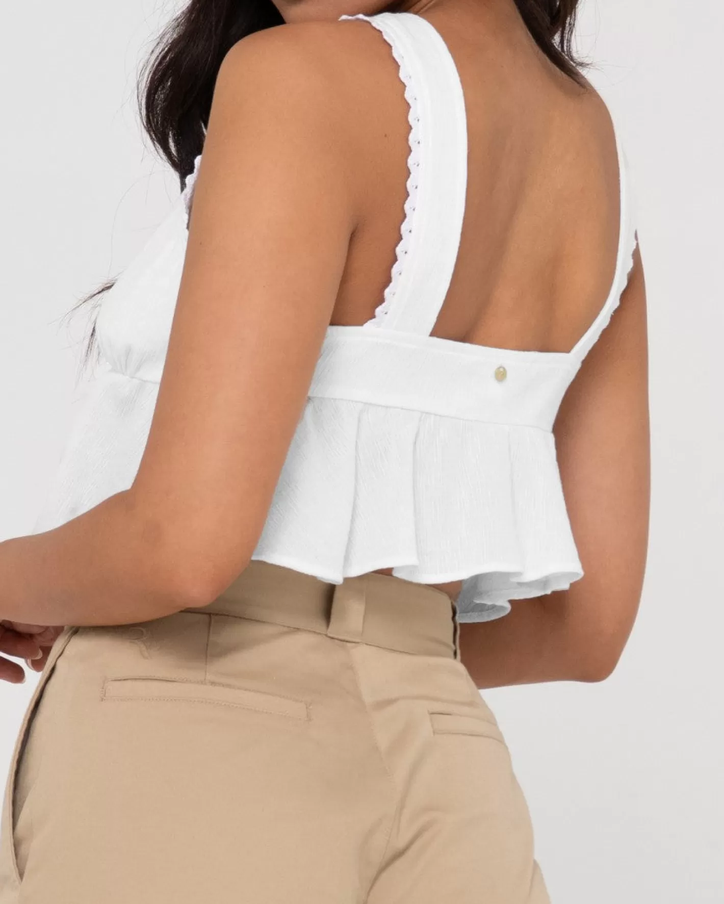 Mujer Rusty Top Corto Con Cuello En V Coco
