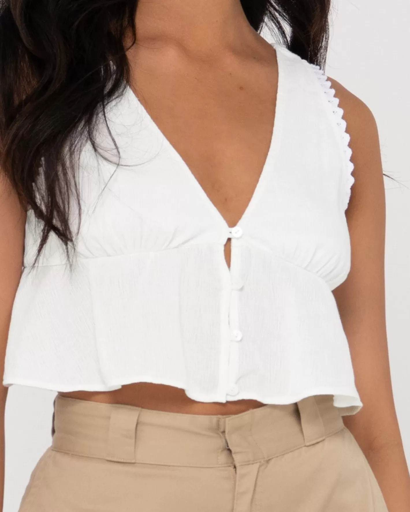 Mujer Rusty Top Corto Con Cuello En V Coco