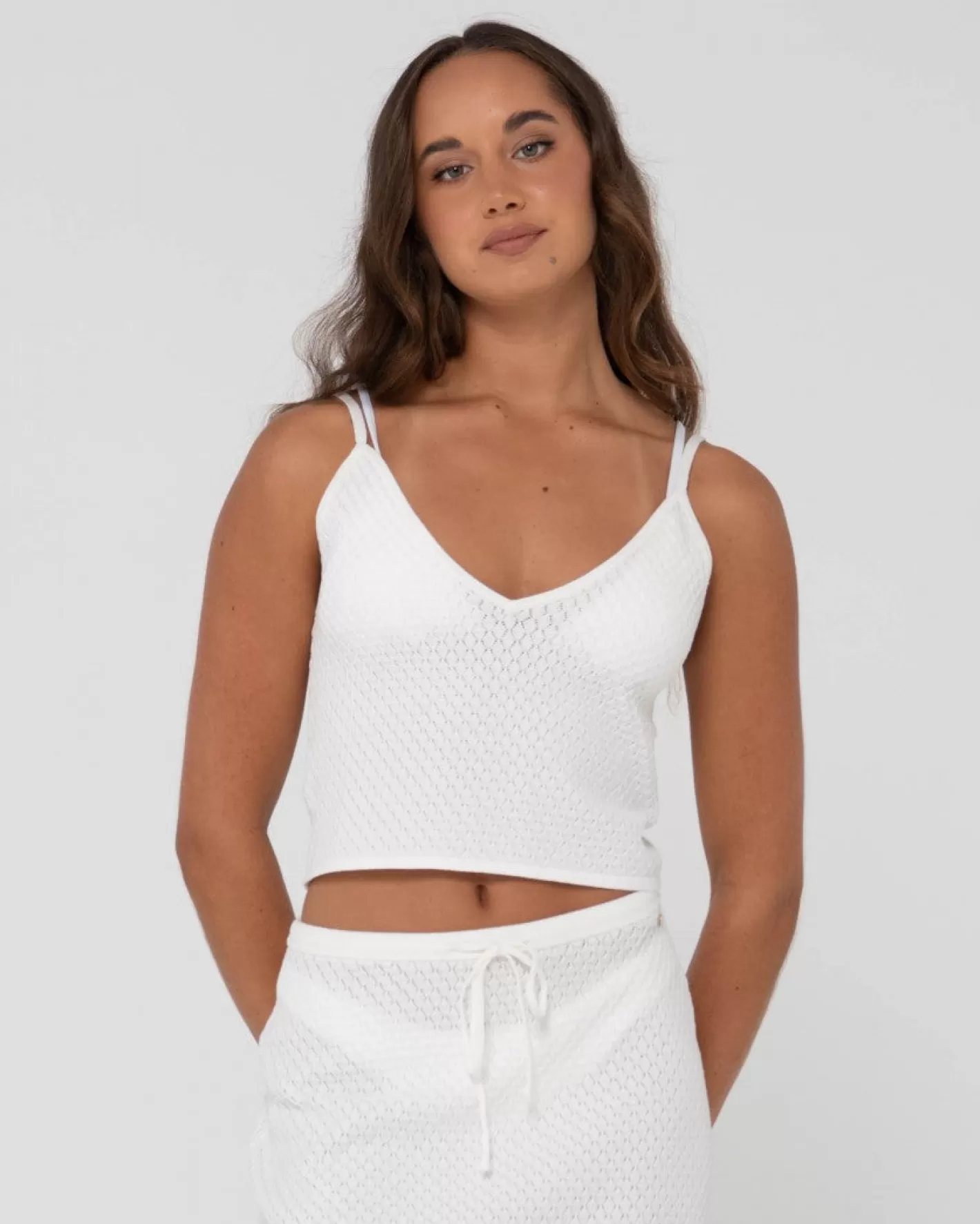 Mujer Rusty Top Corto De Tirantes De Punto Con Cuello En V Florence