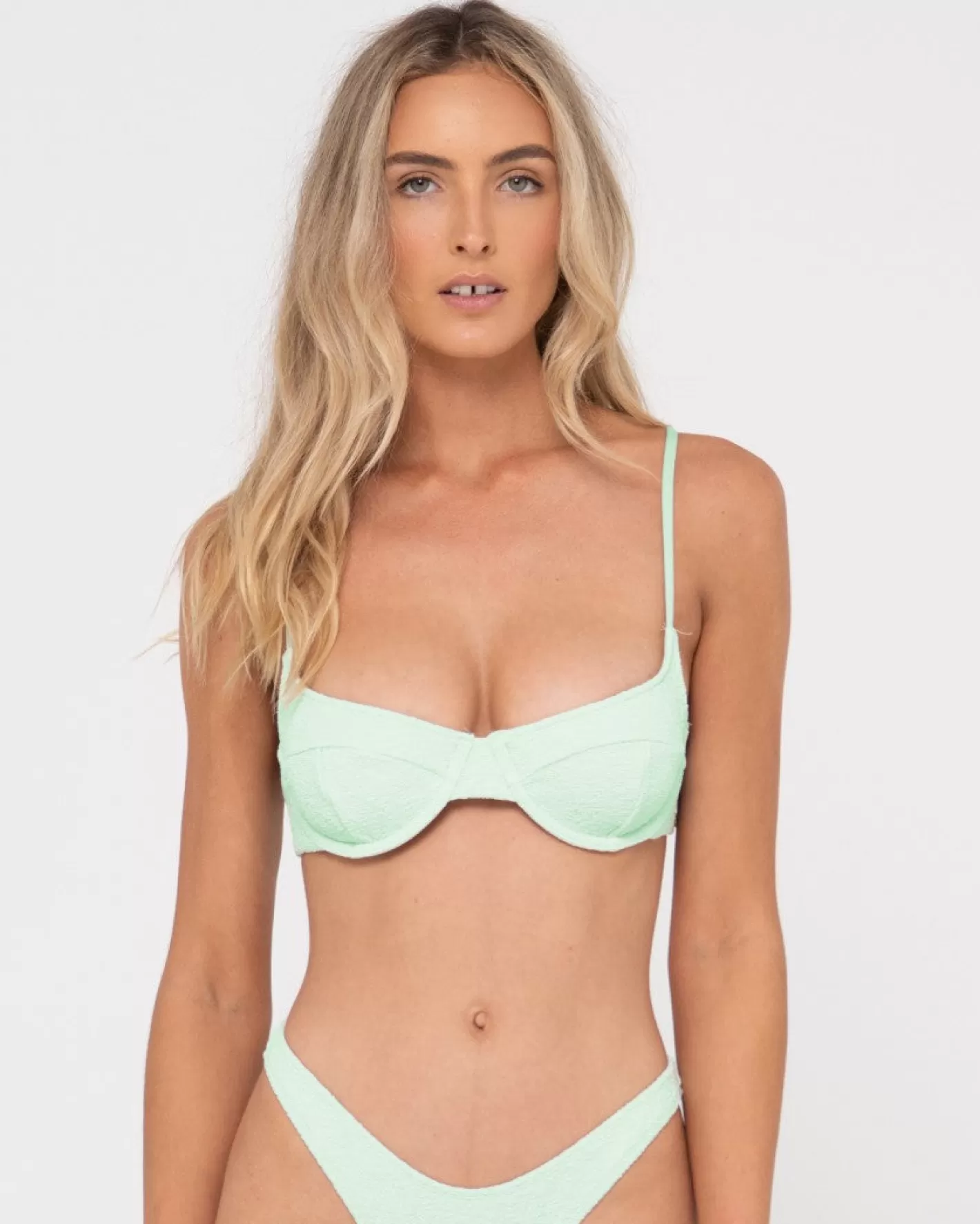 Mujer Rusty Top De Bikini Balconette Con Textura De Sandalo