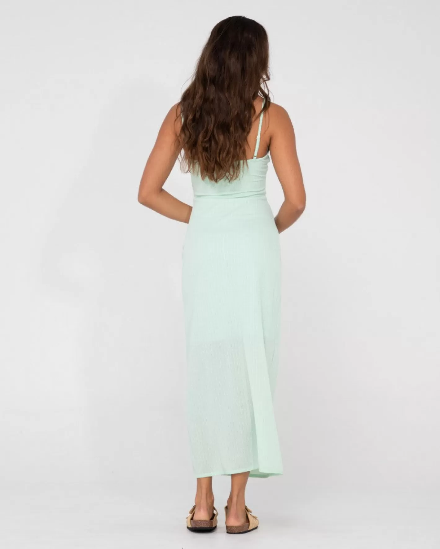Mujer Rusty Vestido Lencero Midi Con Aberturas Lucy